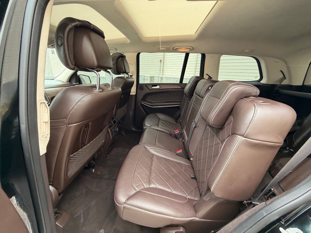 Used 2019 Mercedes-Benz GLS 550 4MATIC image 16