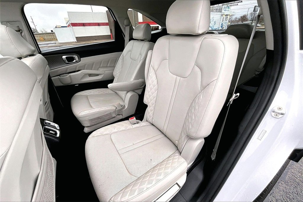 Used 2021 Kia Sorento SX image 24