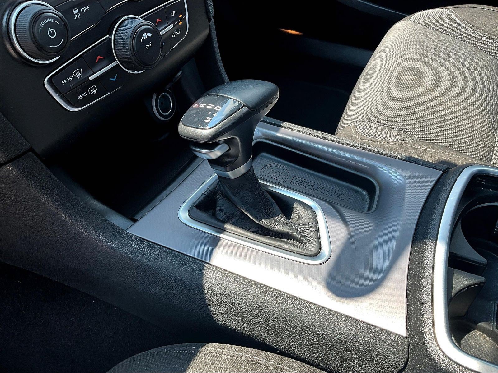 Used 2022 Dodge Charger SXT RWD image 18