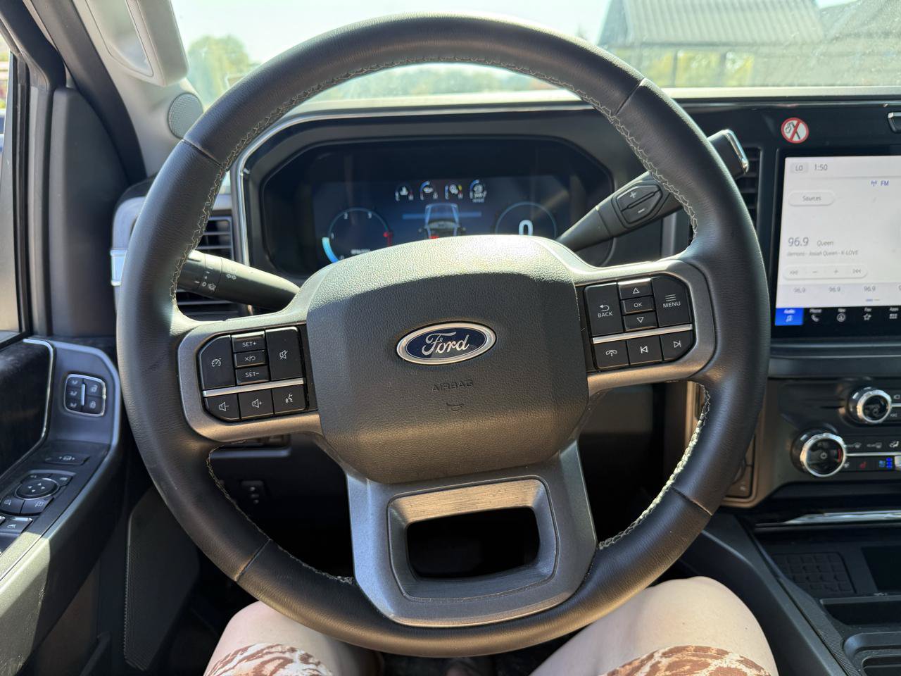 Used 2026 Ford F250 Lariat AWD/4WD image 8