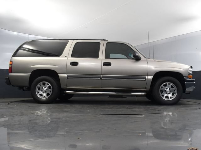 Used 2001 Chevrolet Suburban LS w/ LS Preferred Equipment Group AWD/4WD image 18