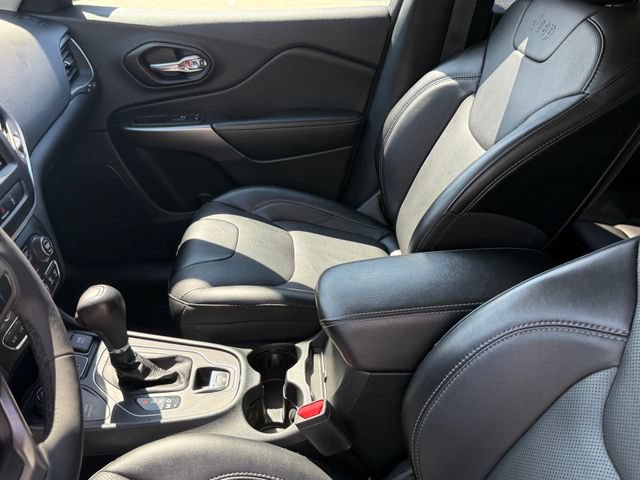 Used 2022 Jeep Cherokee Latitude Lux w/ Sun & Sound Group AWD/4WD image 8