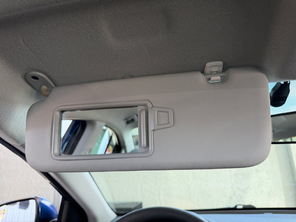 Used 2020 Hyundai Elantra SE FWD image 29