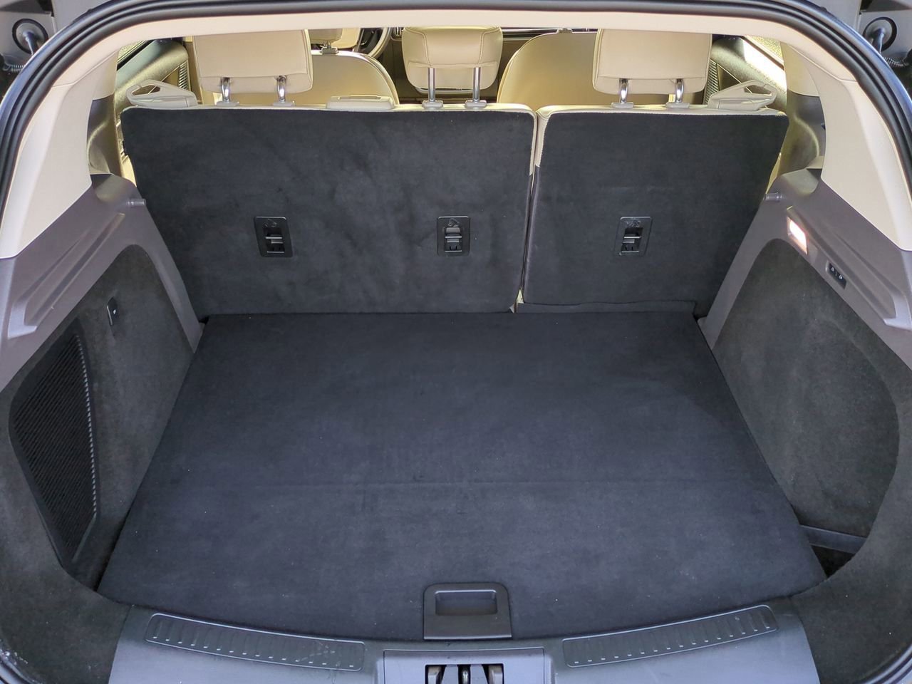 Used 2021 Lincoln Corsair AWD w/ Equipment Group 101A image 13