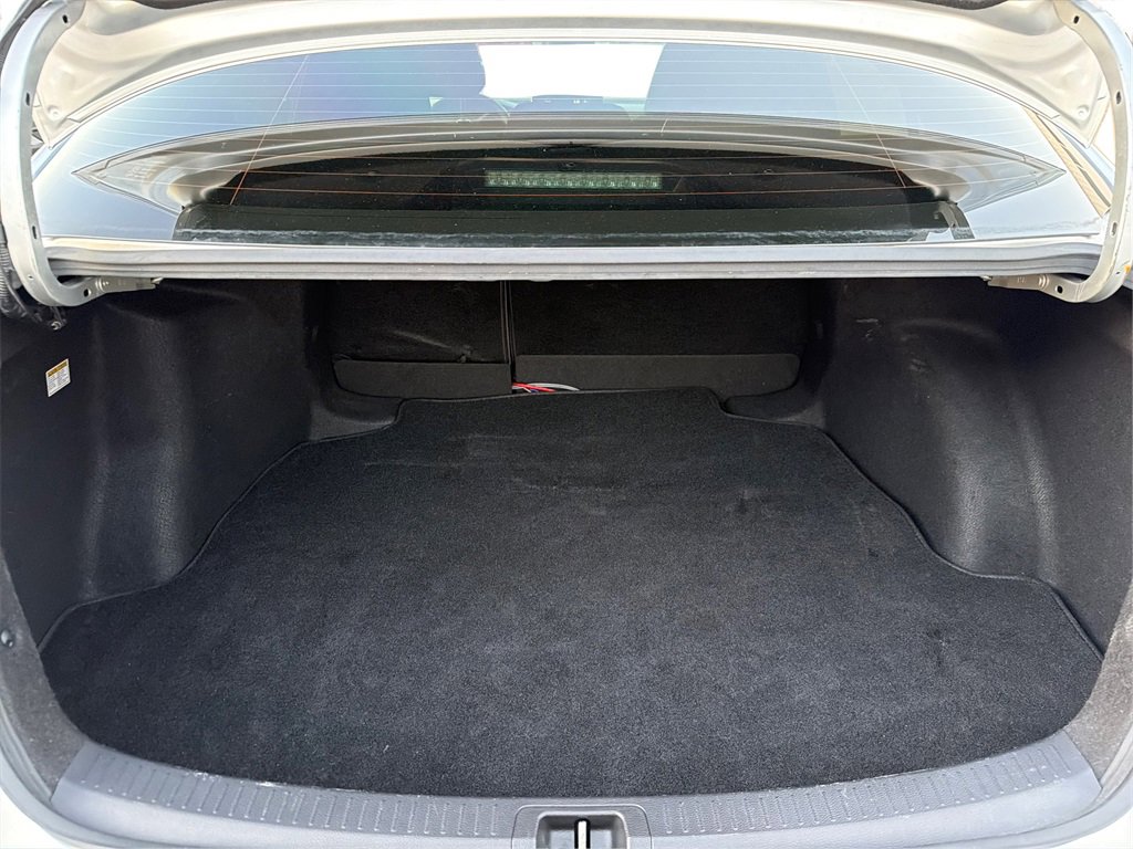 Used 2020 Toyota Corolla LE image 13