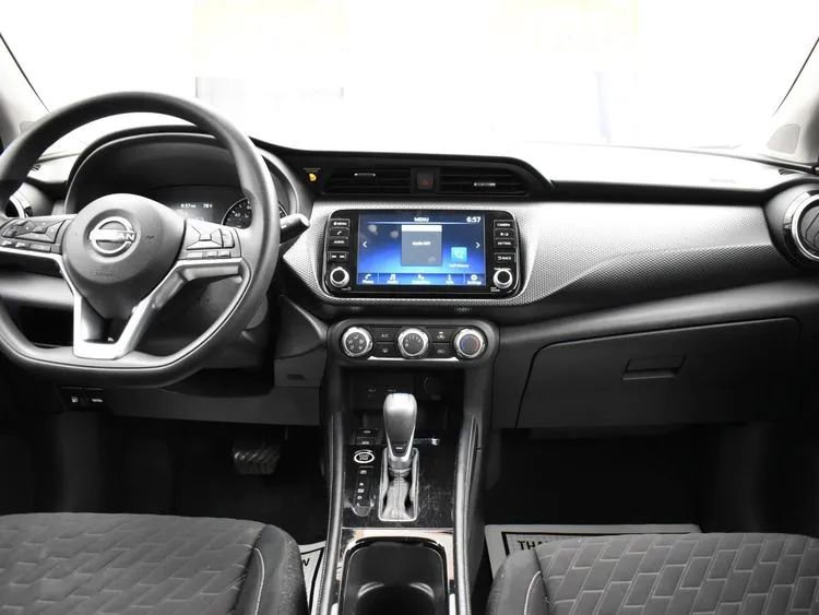 Used 2023 Nissan Kicks SV image 20