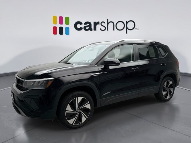 Used 2024 Volkswagen Taos SE AWD/4WD image 1
