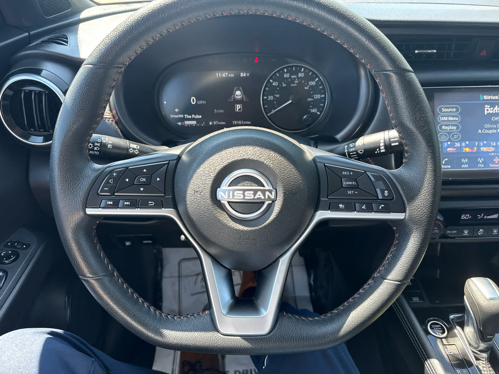 Used 2023 Nissan Kicks SR w/ Interior Electronics Package FWD image 18