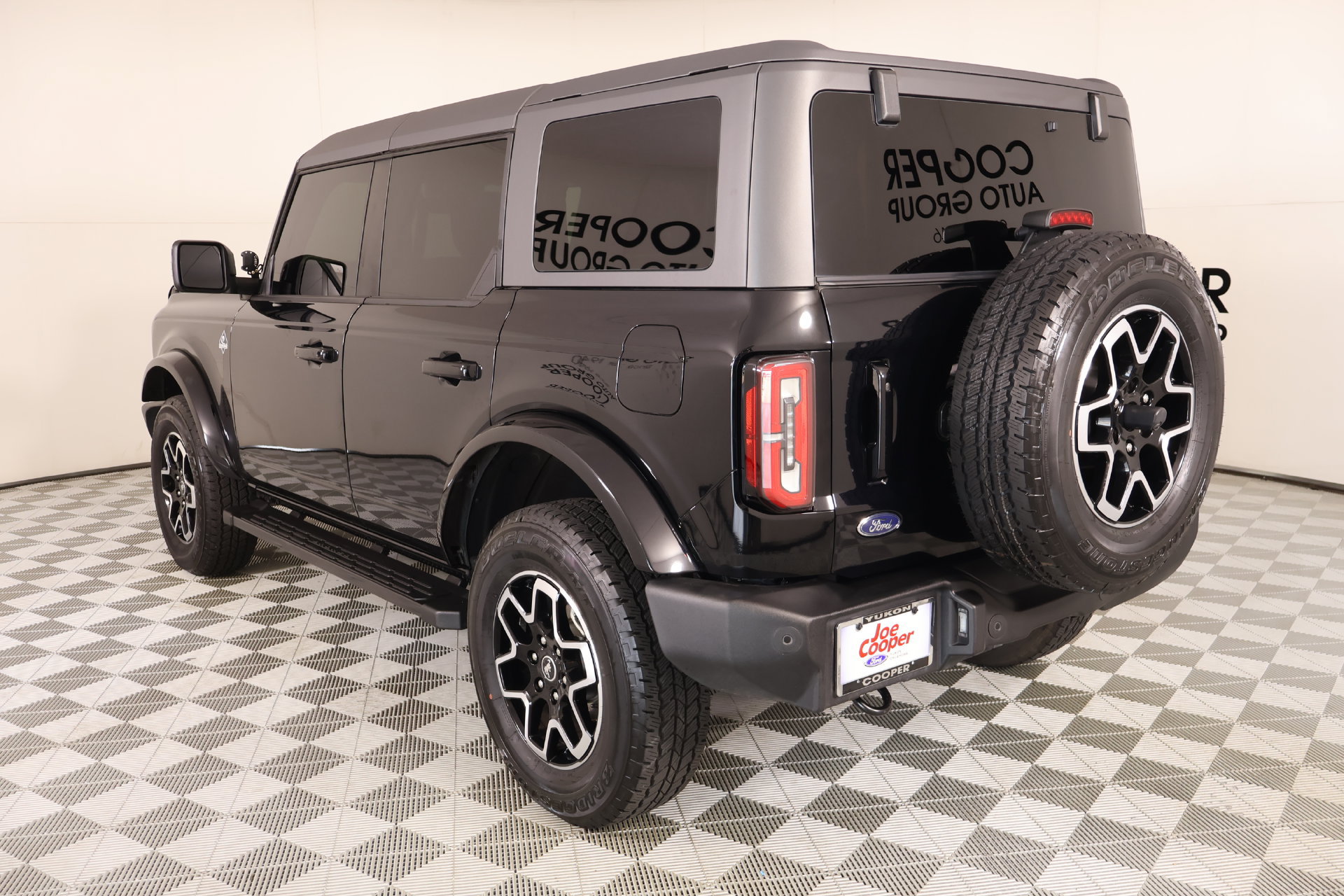 Used 2024 Ford Bronco Outer Banks AWD/4WD image 24