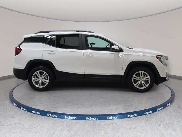 Used 2023 GMC Terrain SLE w/ Driver Convenience Package AWD/4WD image 5