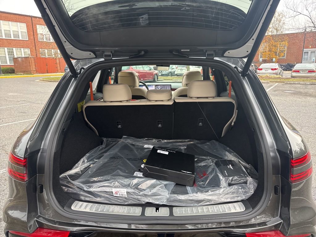 New 2026 Genesis GV70 3.5T Sport Prestige AWD/4WD image 31