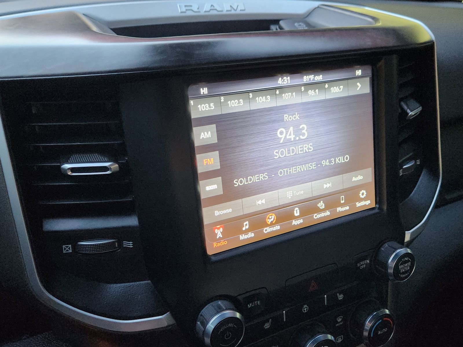 Used 2021 RAM 1500 Big Horn image 19