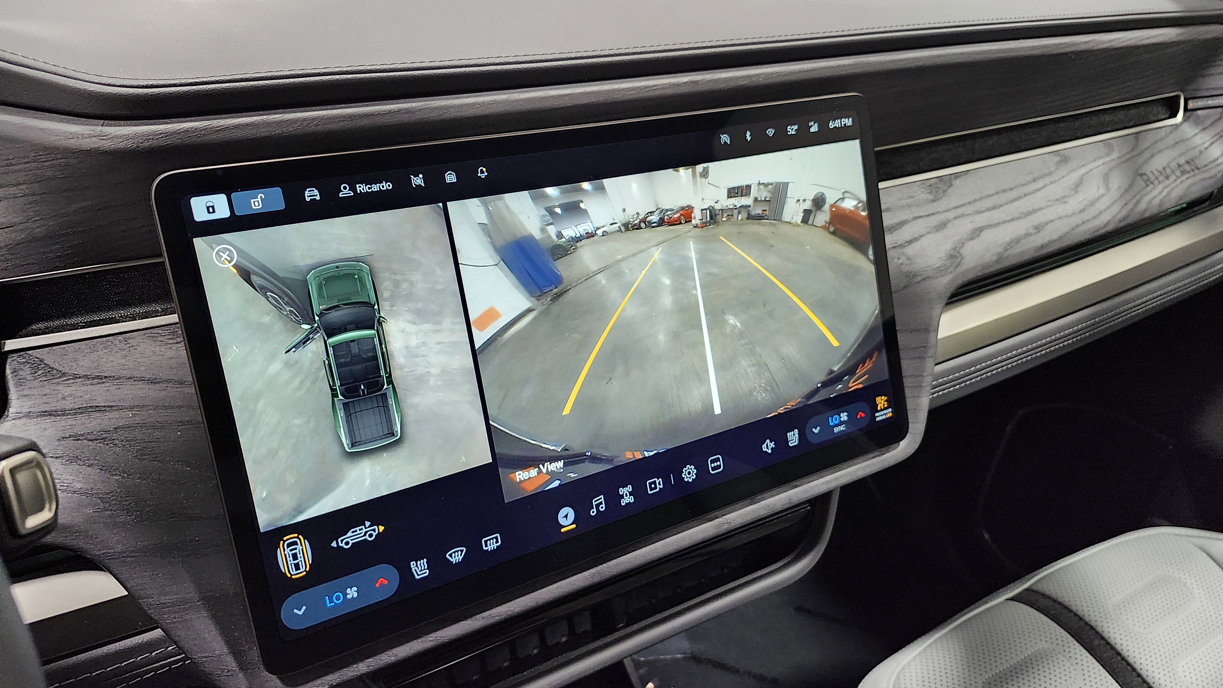 Used 2023 Rivian R1T Adventure image 2