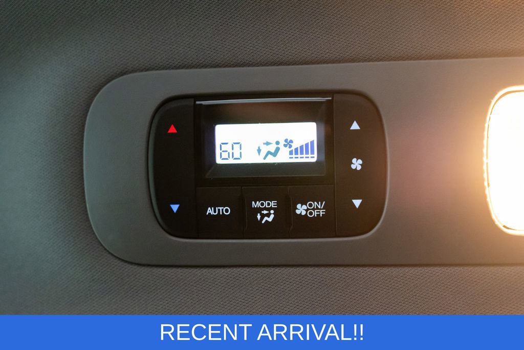 Used 2023 Honda Odyssey Touring image 10