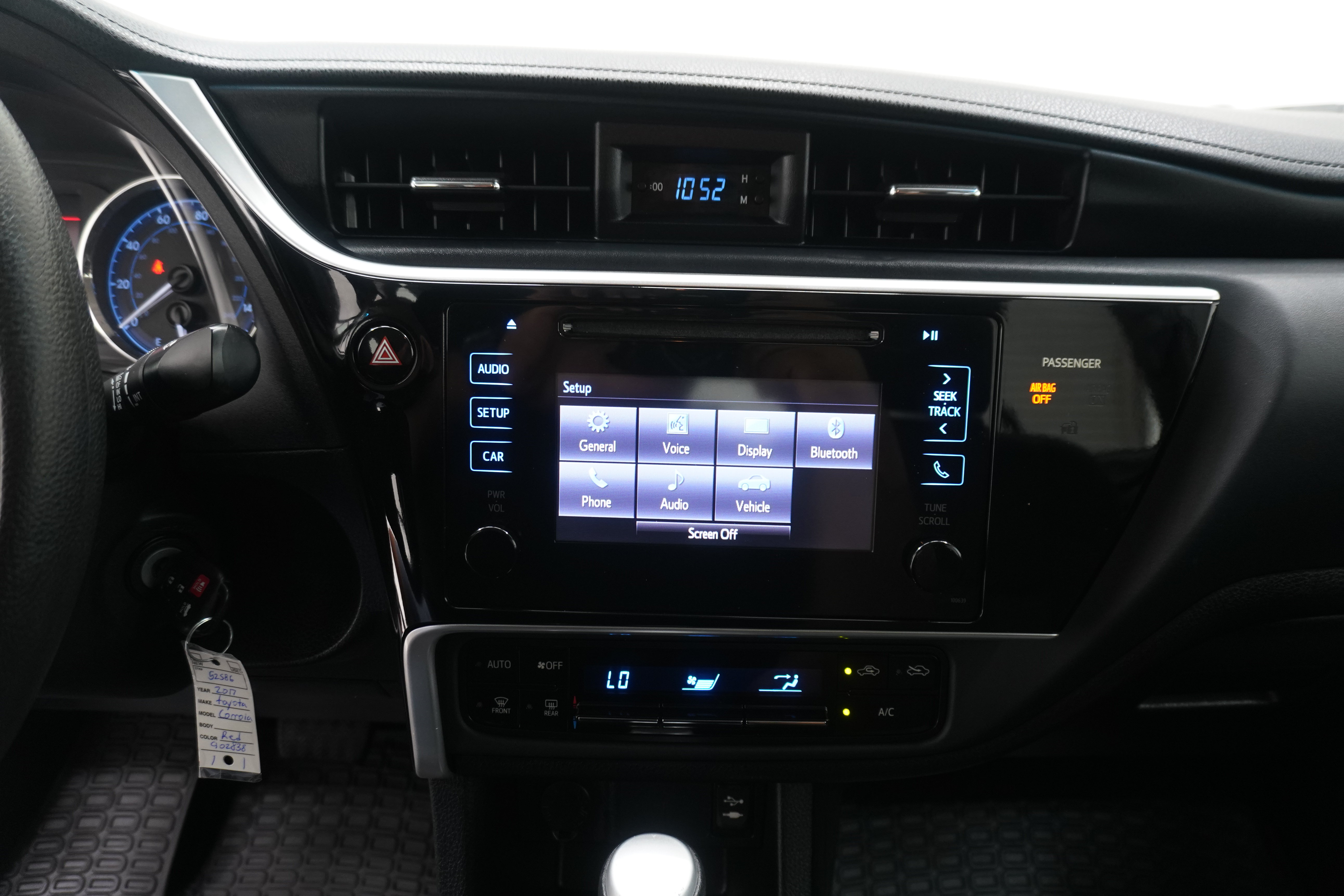 Used 2017 Toyota Corolla LE FWD image 18