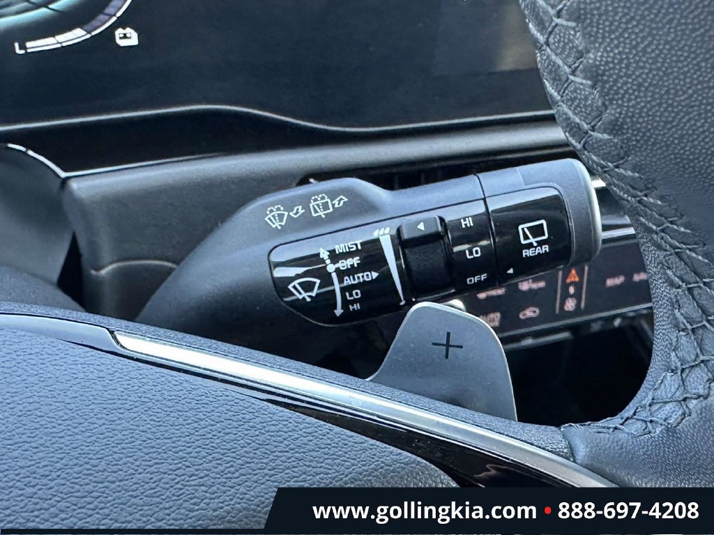 Certified 2025 Kia Niro EX FWD image 30