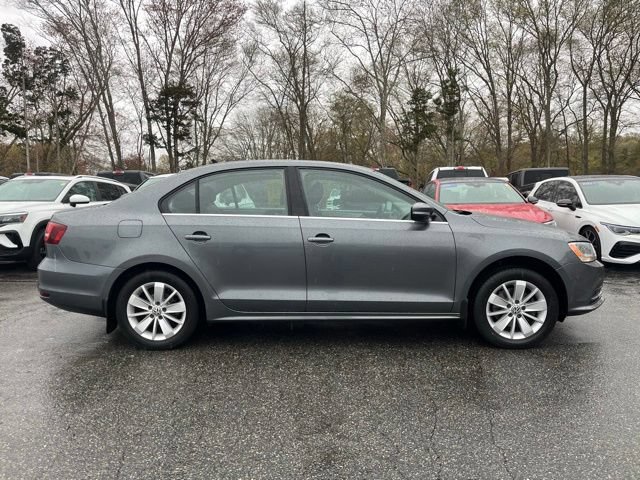 Used 2016 Volkswagen Jetta SE FWD image 5