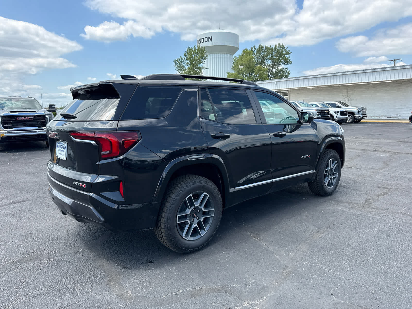New 2027 GMC Terrain AT4 w/ Technology Package II AWD/4WD image 5