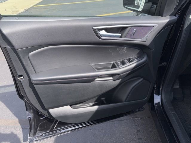 Used 2023 Ford Edge SE w/ Black Appearance Package AWD/4WD image 22