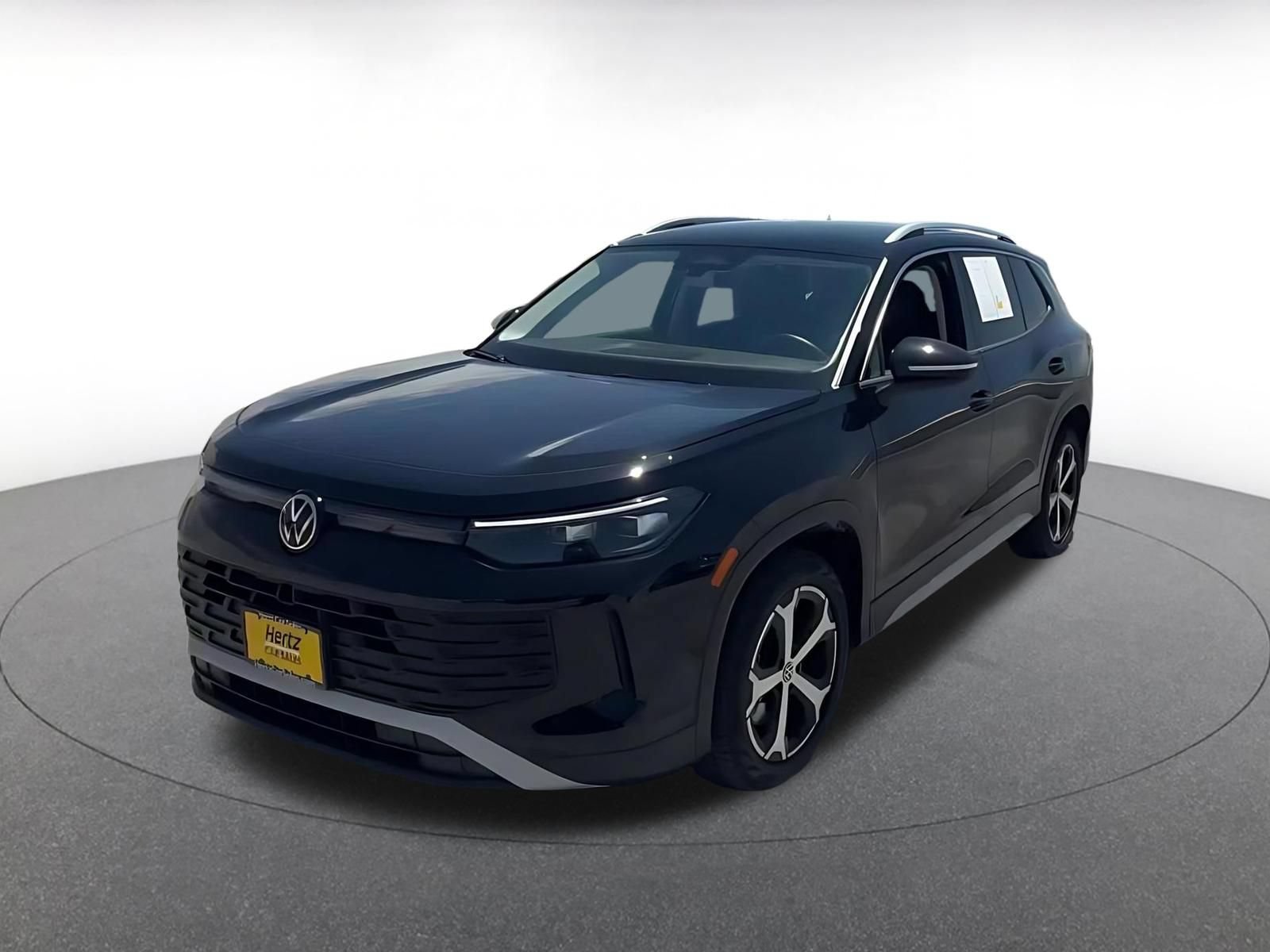 Used 2026 Volkswagen Tiguan SE AWD/4WD image 7