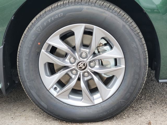 New 2026 Toyota Sienna XLE FWD image 8