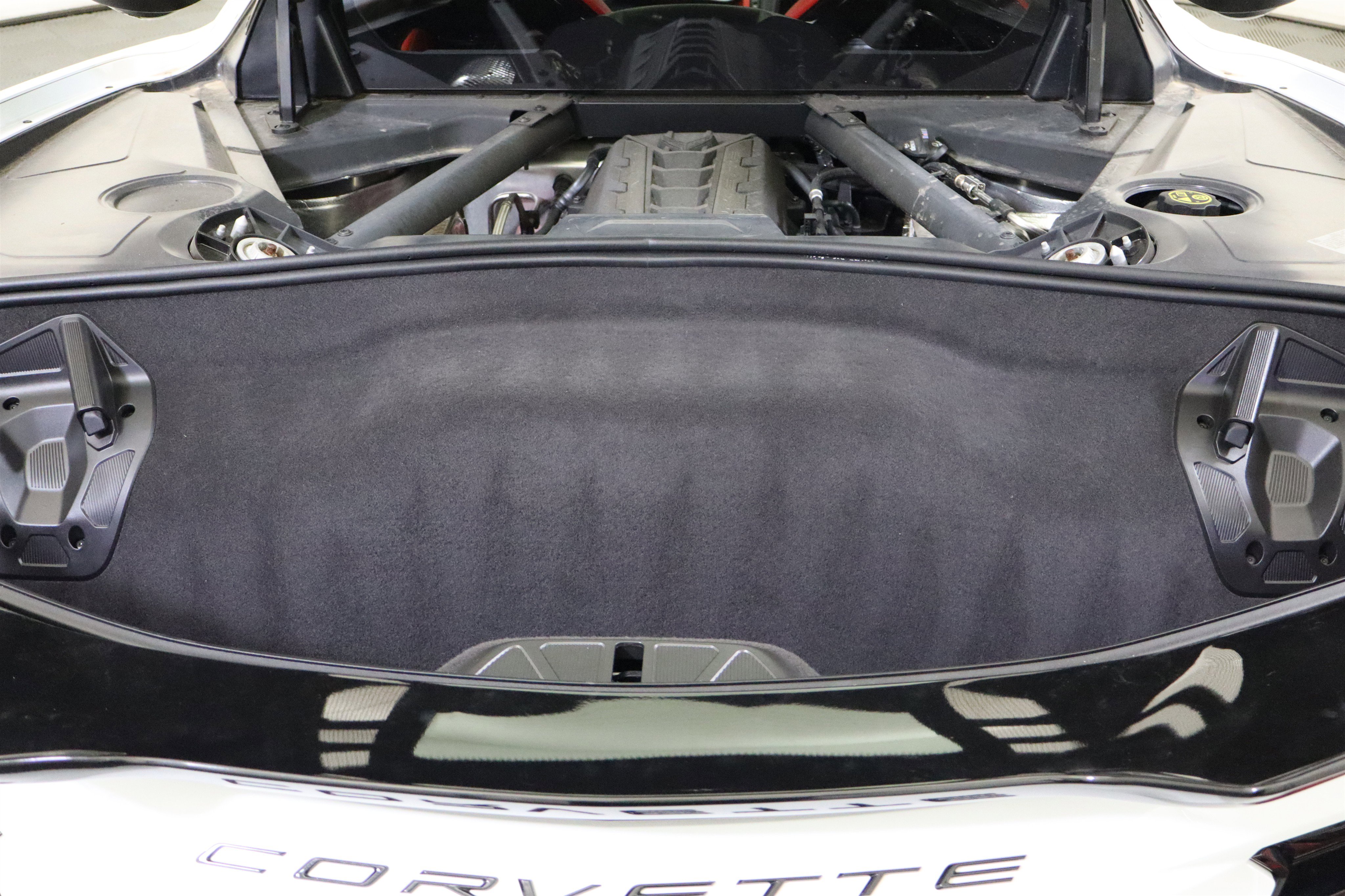 Used 2020 Chevrolet Corvette Stingray Preferred Cpe w/ 2LT Preferred Equipment Group image 9