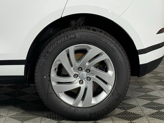 New 2026 Land Rover Range Rover Evoque S AWD/4WD image 13