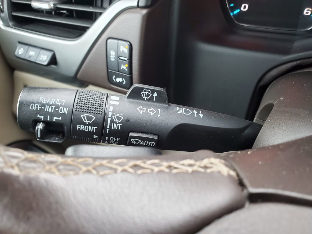 Used 2016 Chevrolet Suburban LTZ image 21