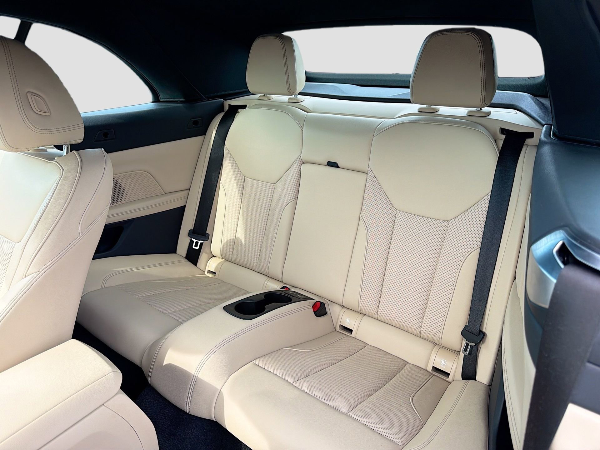 Used 2023 BMW 430i Convertible w/ Convenience Package image 21