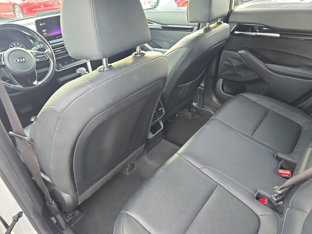 Used 2021 Kia Seltos SX w/ SX Sunroof Package image 14