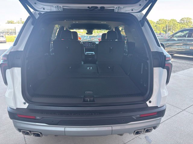 New 2026 Chevrolet Traverse LT w/ Driver Confidence Package AWD/4WD image 33