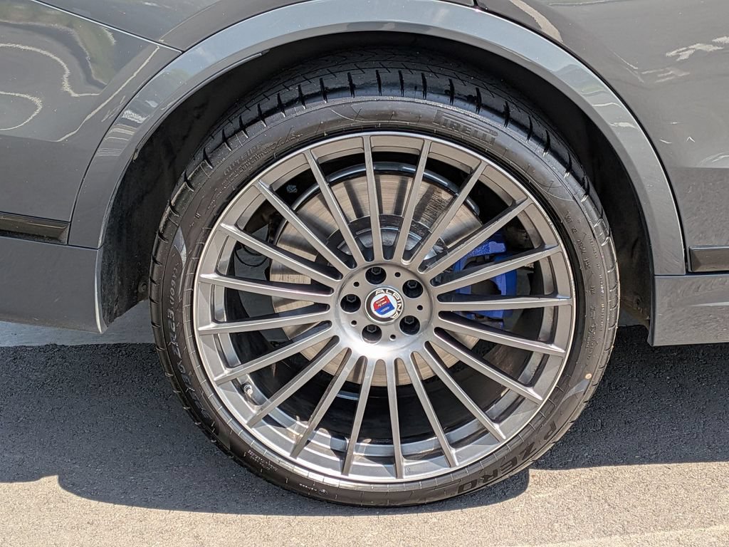 Certified 2025 BMW ALPINA XB7 AWD/4WD image 30