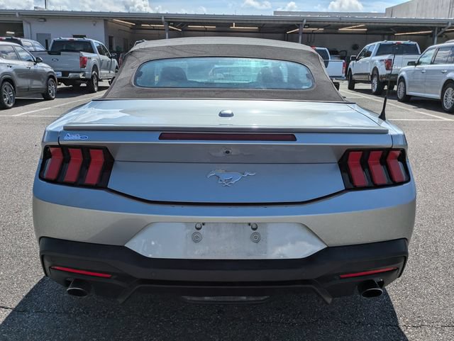 Used 2024 Ford Mustang Premium RWD image 4