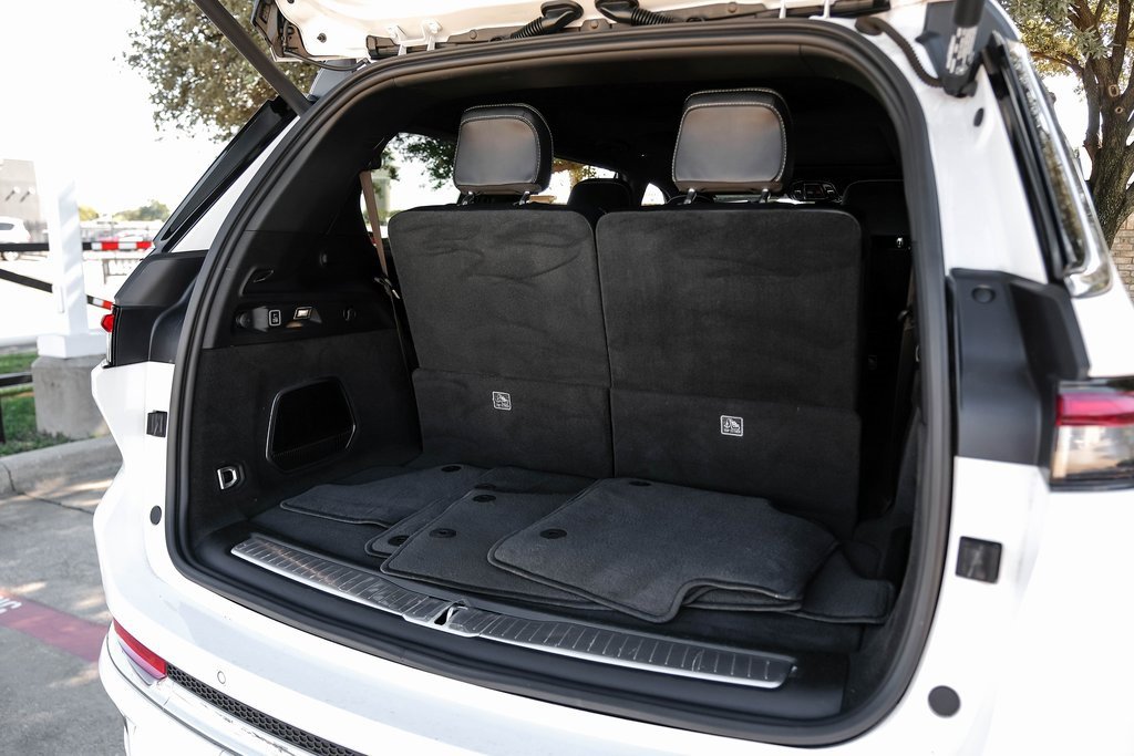 Used 2022 Jeep Grand Cherokee L Overland w/ MOPAR Finishing Package image 64