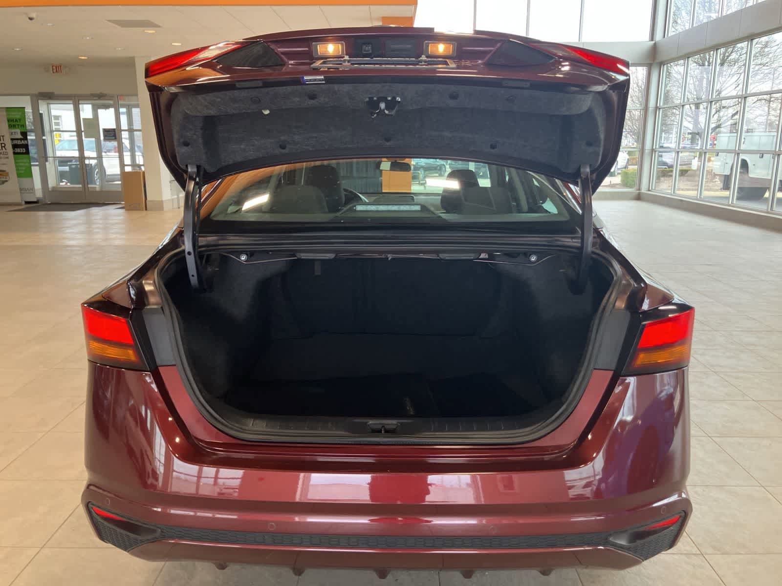 Used 2025 Nissan Altima 2.5 SV FWD image 24