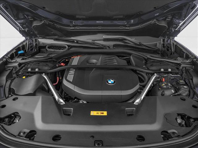 New 2025 BMW 750e xDrive w/ Executive Package image 8