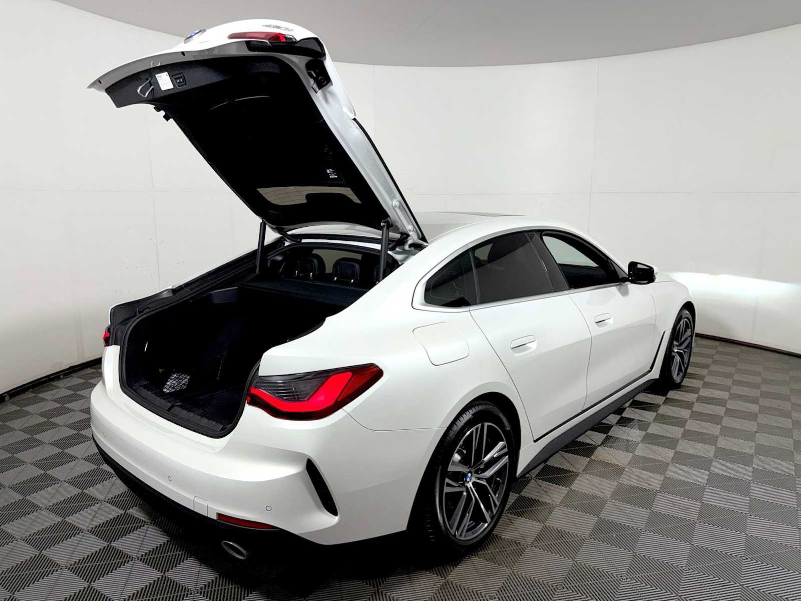 Used 2025 BMW 430i xDrive AWD/4WD image 23