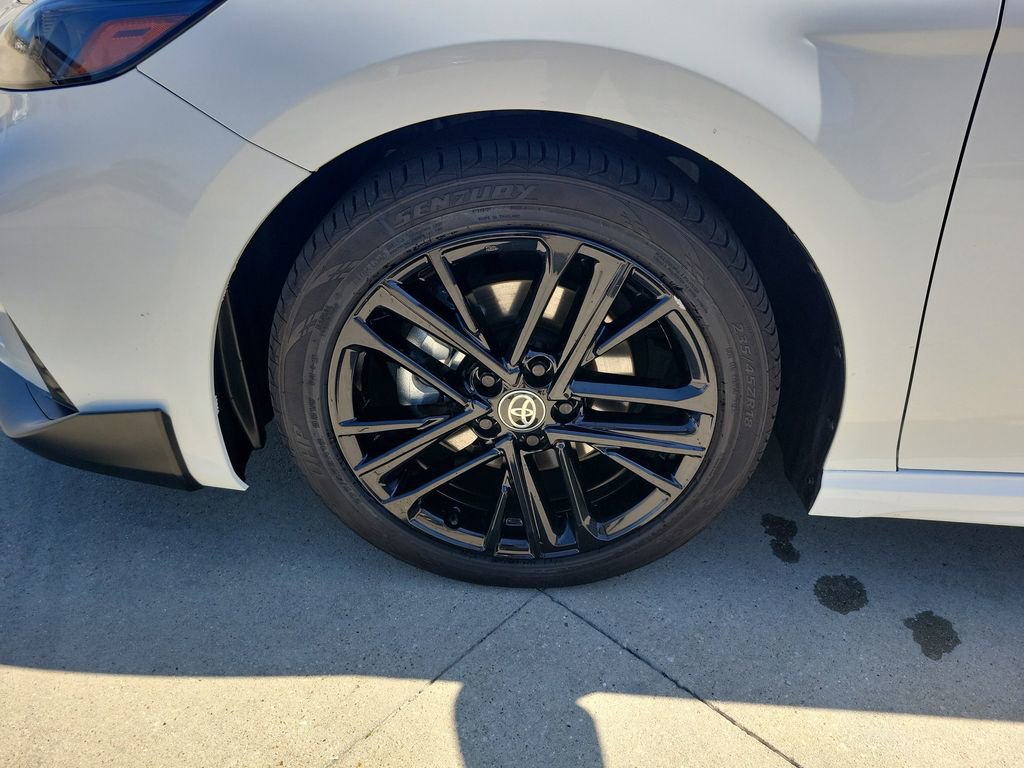 Used 2025 Toyota Camry SE image 5