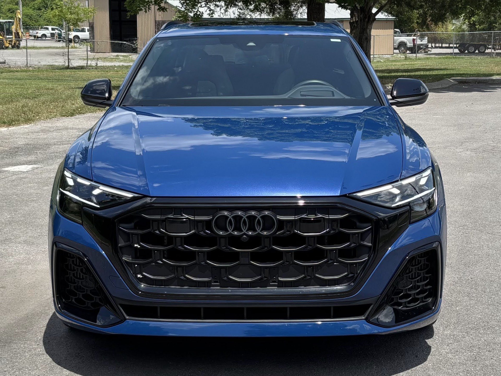 Used 2024 Audi SQ8 Prestige AWD/4WD image 5