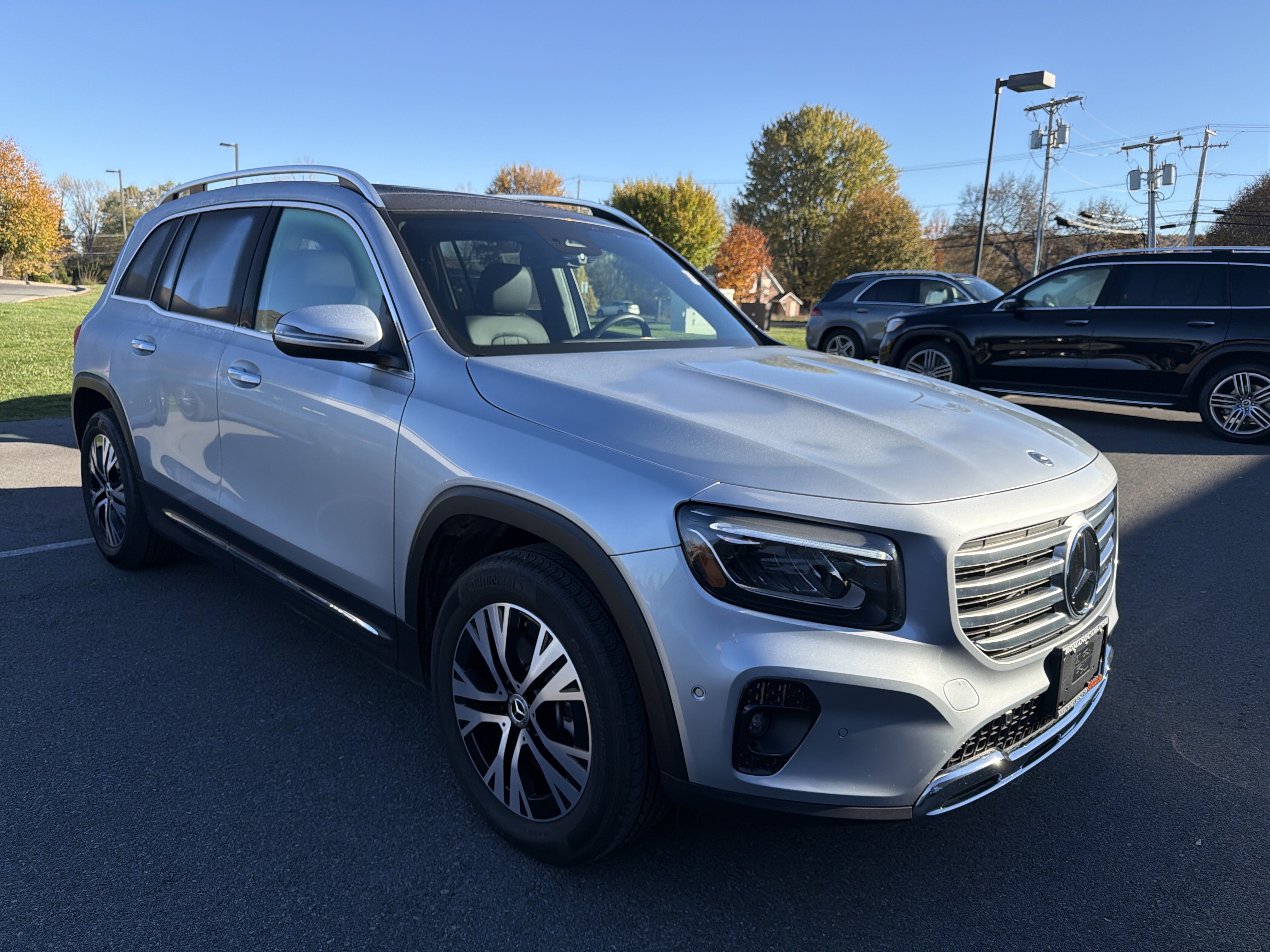Certified 2025 Mercedes-Benz GLB 250 4MATIC image 2