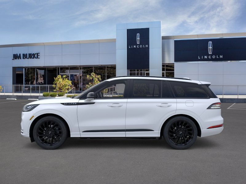 New 2026 Lincoln Aviator Reserve w/ Luxury Package RWD image 3