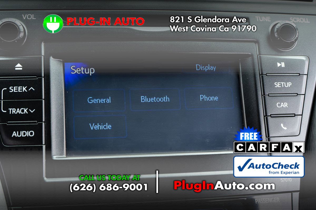Used 2013 Toyota Prius V Two FWD image 23