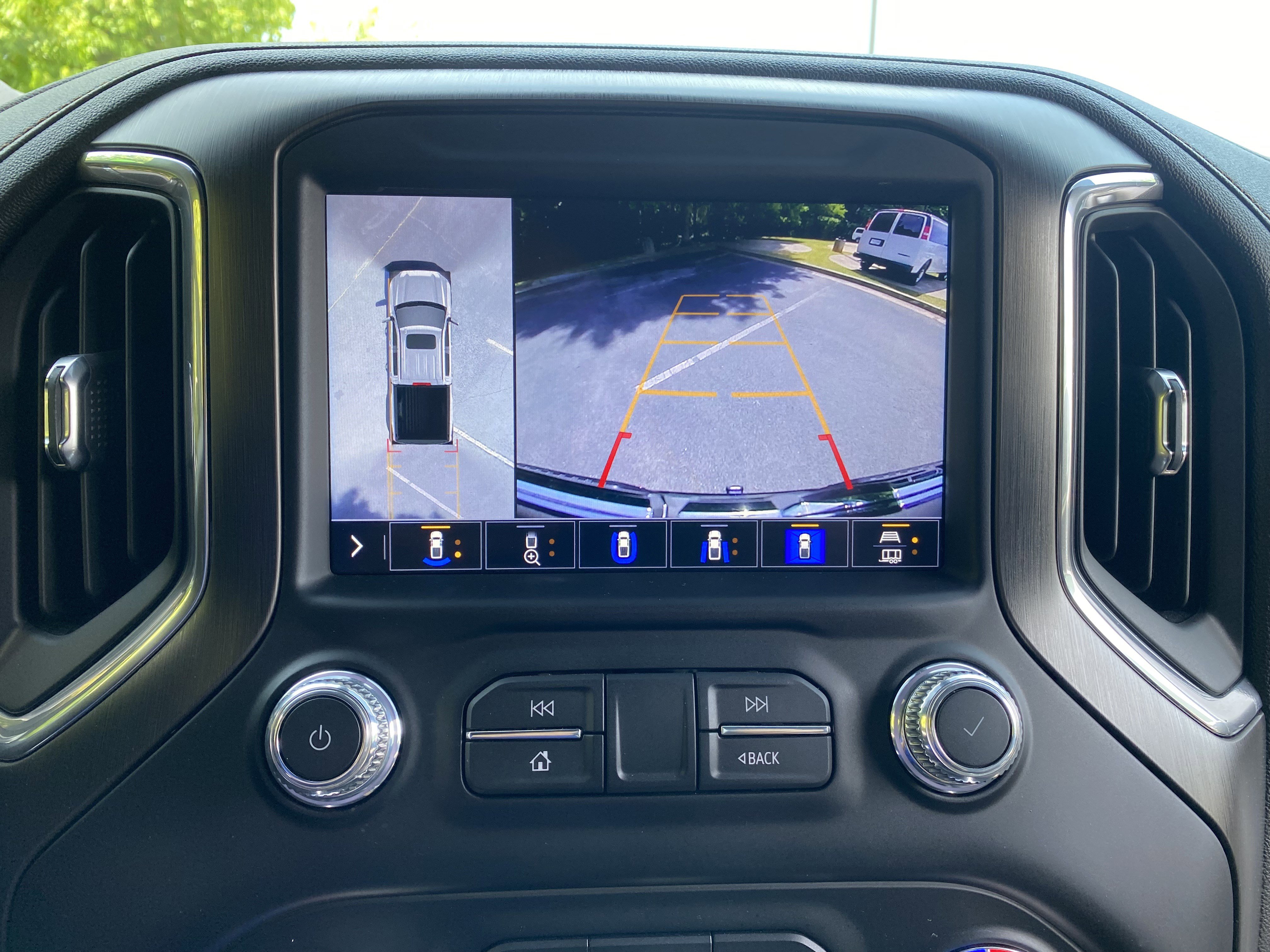 Used 2021 GMC Sierra 1500 AT4 w/ Technology Package image 29