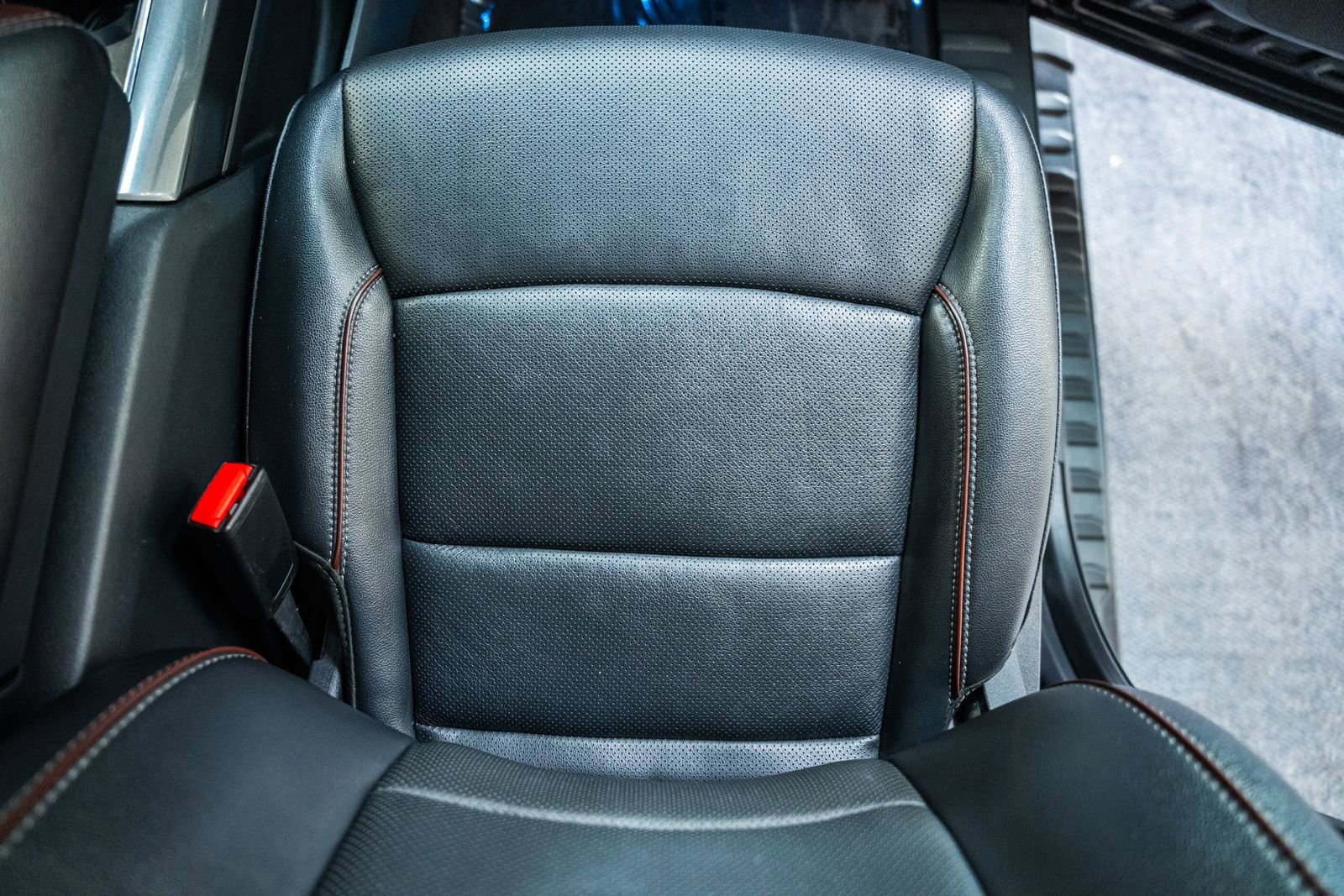 Certified 2023 Ford F150 Lariat w/ Equipment Group 502A High image 41