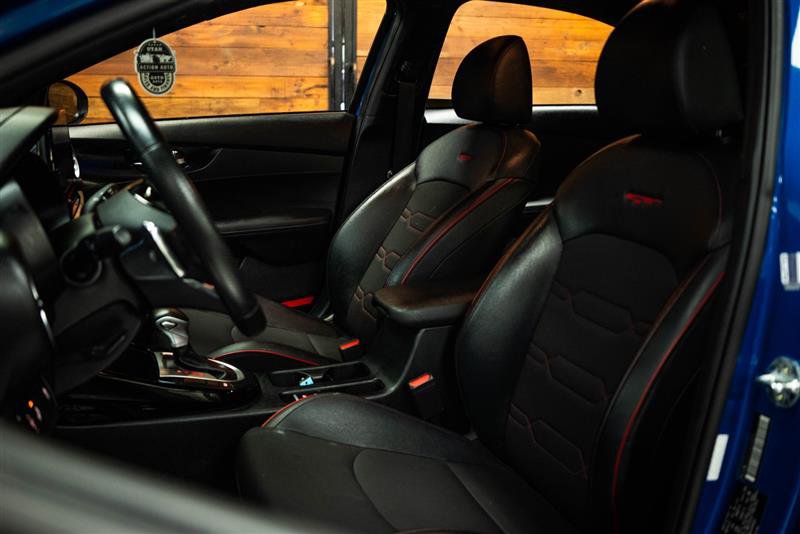 Used 2022 Kia Forte GT w/ GT Technology Package FWD image 9