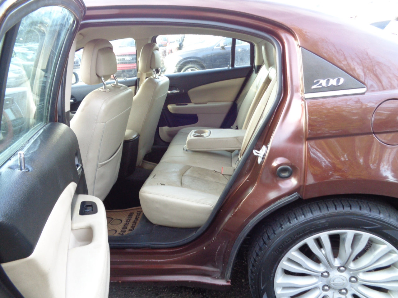 Used 2012 Chrysler 200 Limited image 13