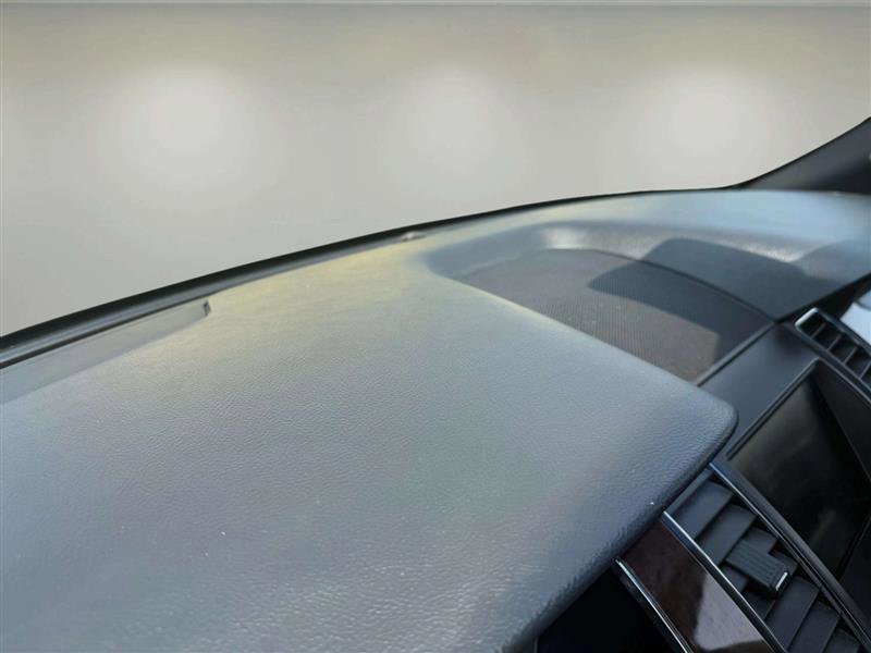 Used 2013 Ford Taurus Limited image 31