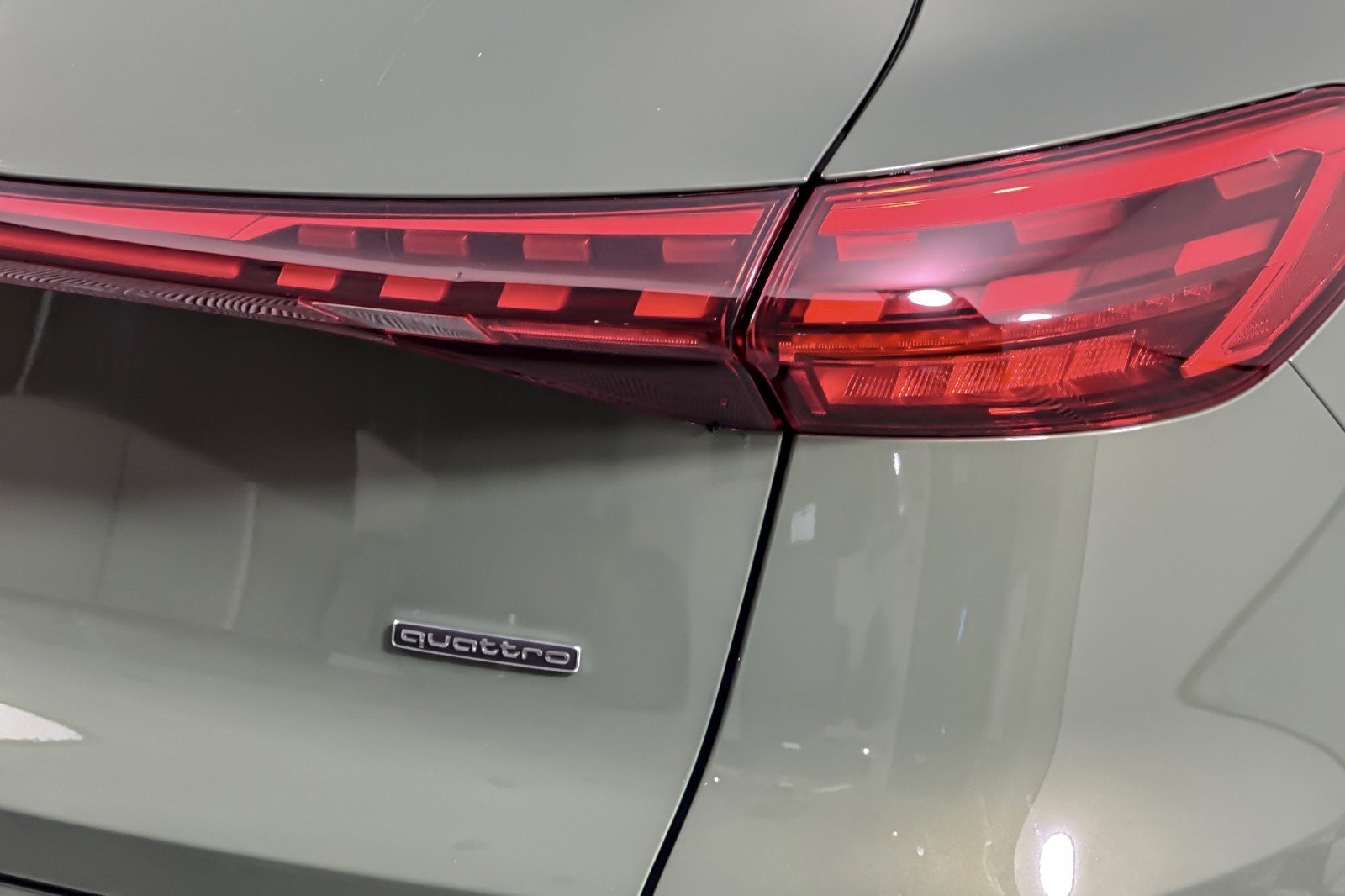 Used 2025 Audi Q5 Premium w/ 19" Wheel Package image 26