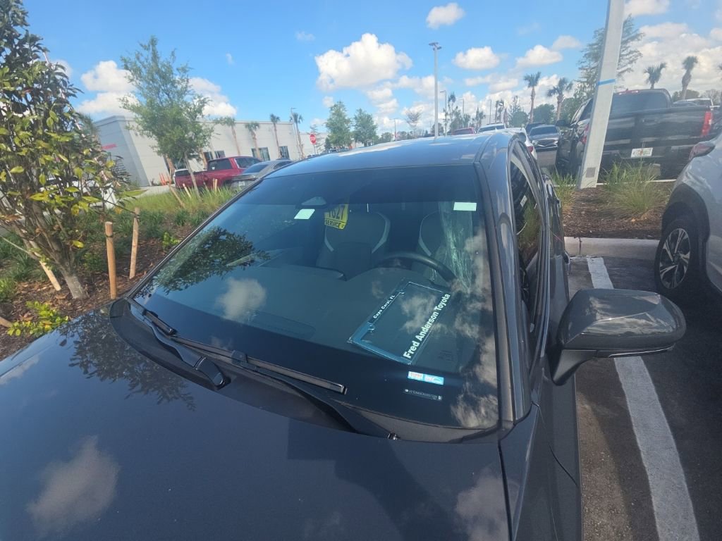 Used 2025 Toyota Camry SE FWD image 15