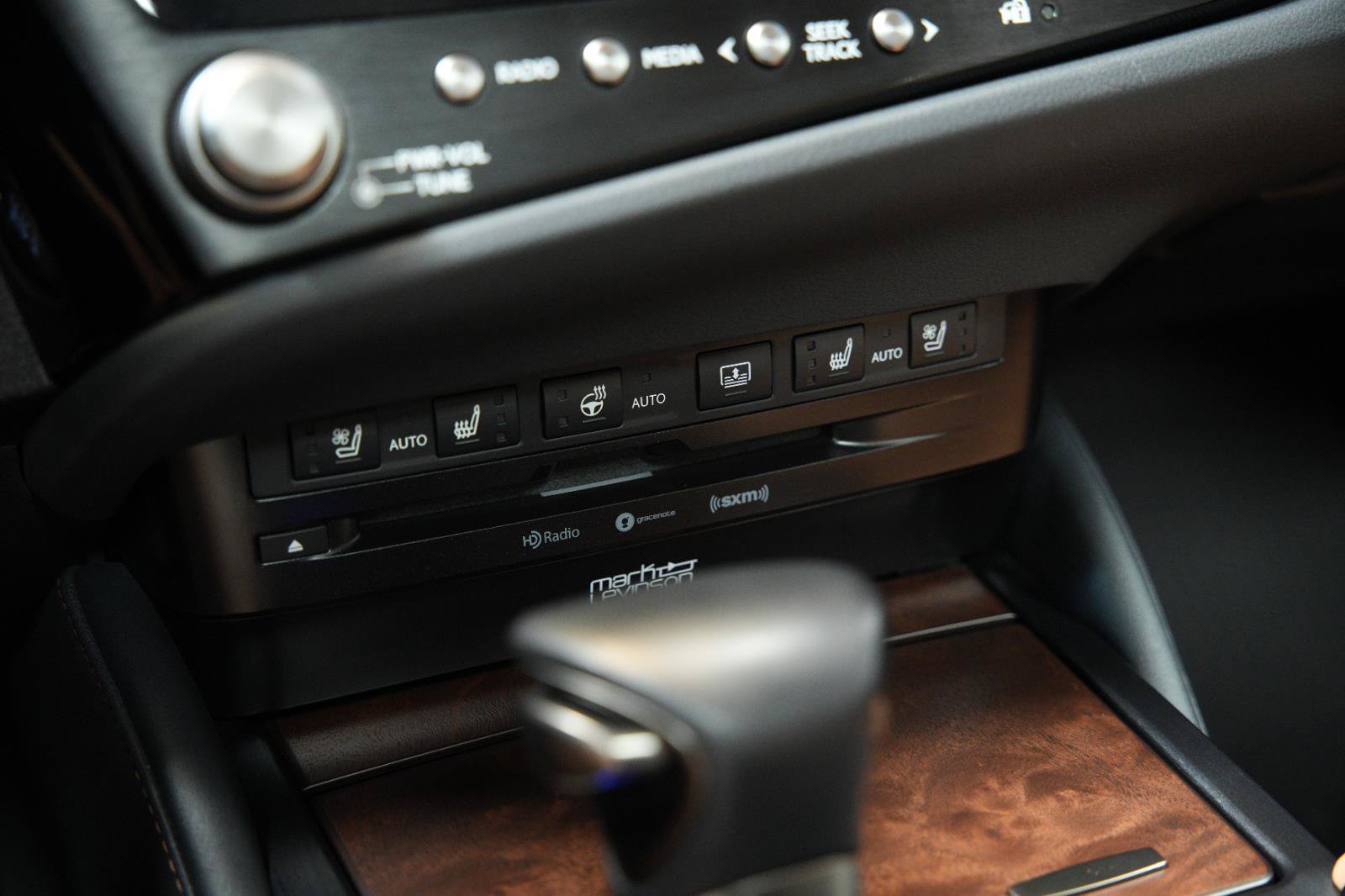 Used 2022 Lexus ES 350 Ultra Luxury w/ Accessory Package 2 FWD image 50